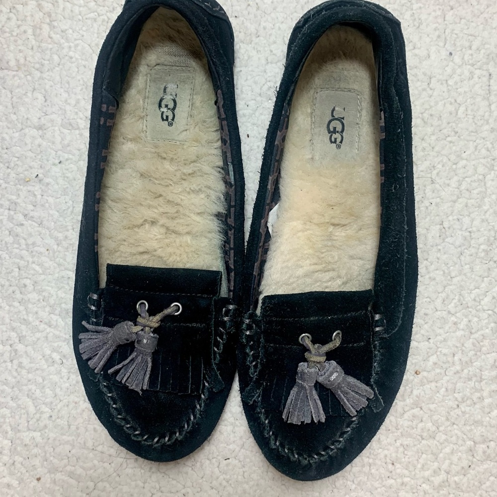 UGG Moccasin “Lizzy” Black Suede Women's Lambs Fur Size 8 - Picture 4 of 9